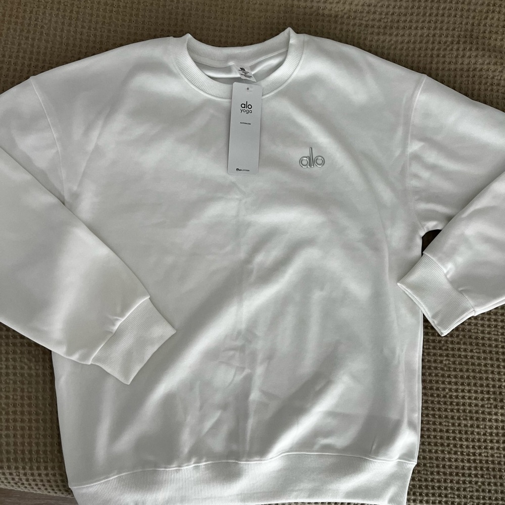ALO Yoga White Crewneck Sweatshirt